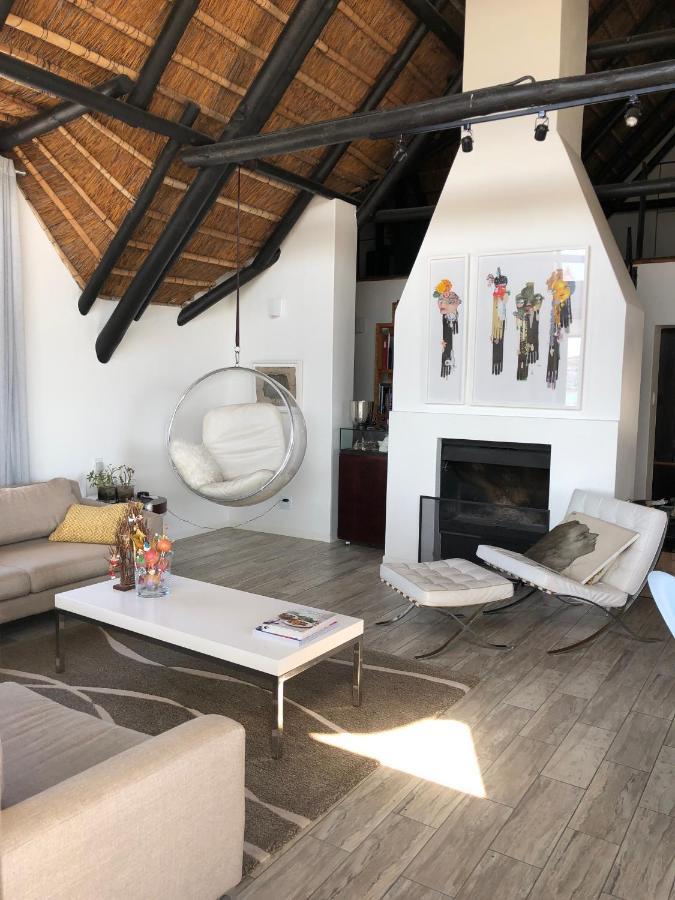 Karee Manor Guesthouse Стилбай Екстериор снимка