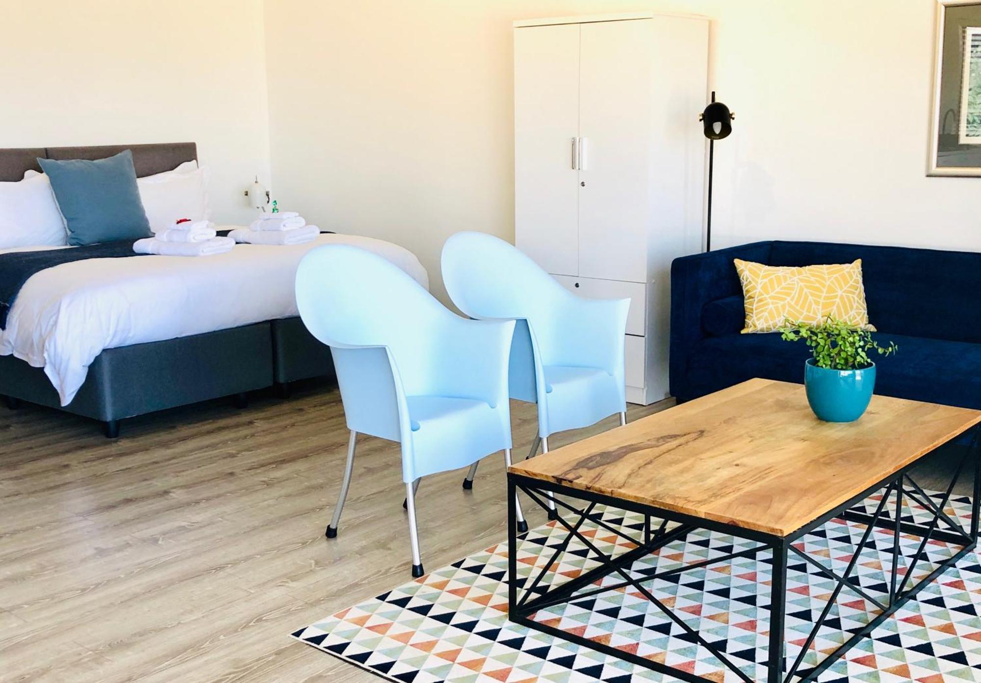 Karee Manor Guesthouse Стилбай Стая снимка